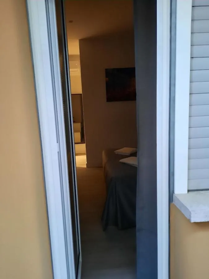 Maritza Guest House 1  Rome